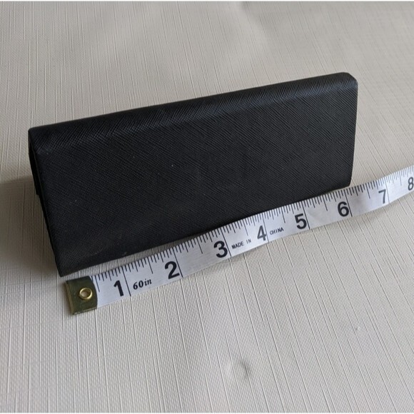 Prive Revaux Eyewear Eyeglass / Sunglass Case Magnetic Closure - Black - Picture 5 of 7